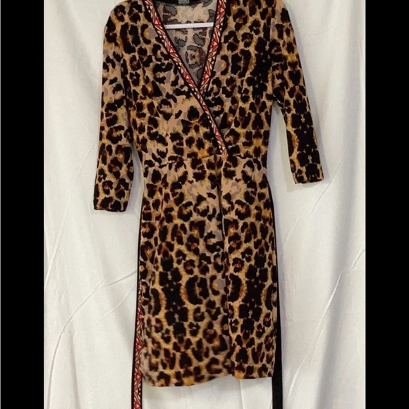 Dress - Picture 2 of 2